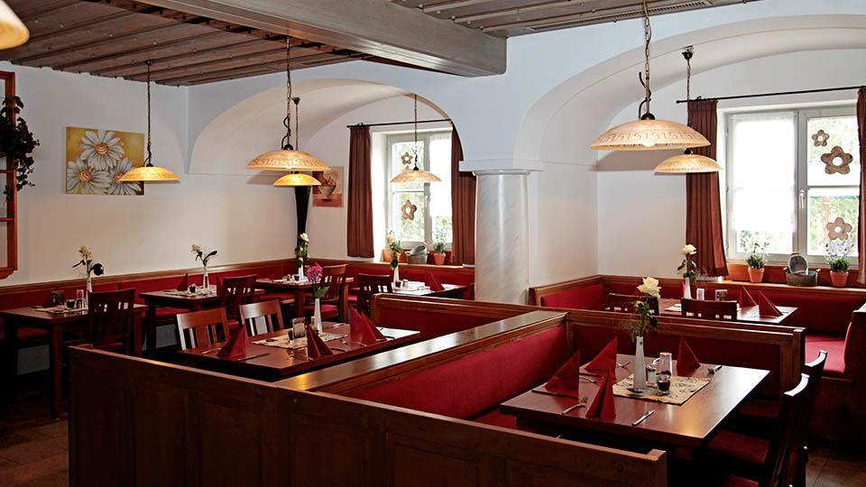 Hofmark Brauereigasthof Hotel Lenting Bagian luar foto