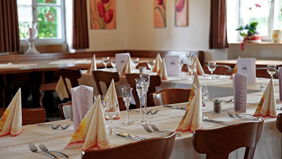 Hofmark Brauereigasthof Hotel Lenting Bagian luar foto